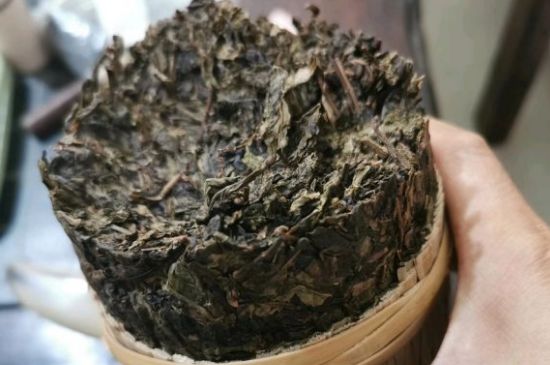 黑茶調(diào)理婦科病，女人喝黑茶好處太多了！