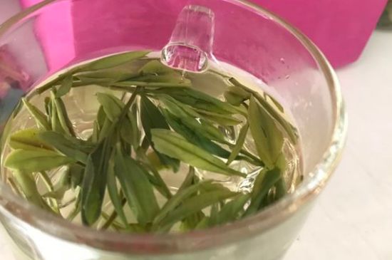 正常下一斤茶葉能喝多久，一個(gè)人一般一個(gè)月喝多少茶葉