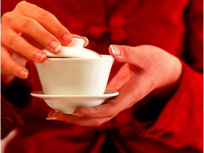 鐵觀音的泡法，水溫100°C最佳第一泡不能喝