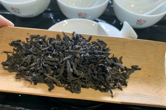 200一斤的茶葉算不算好，兩百一斤買的是中低檔茶