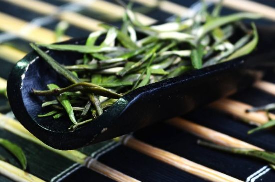 老茶和新茶哪個好，老茶好喝還是新茶好喝