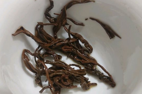 茶葉過期5年了但沒開封，茶葉放久了能喝嗎