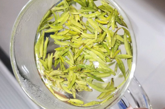 茶葉過期5年了但沒開封，茶葉放久了能喝嗎