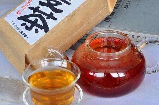 飯店喝的聞起很香的茶，餐館里的蕎麥茶還是大麥茶？