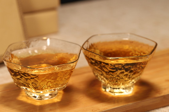 白茶的年份是怎么區(qū)分，如何辨別白茶年份