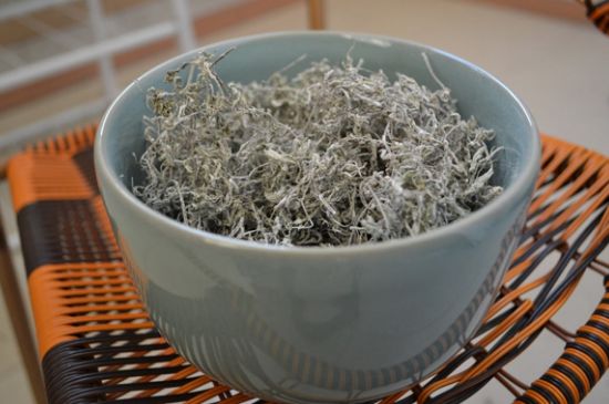 怎樣辨別莓茶發(fā)霉了，莓茶發(fā)霉和白霜的區(qū)別