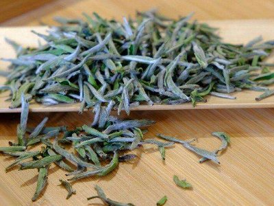 白毫銀針放幾年最好，白毫銀針什么年份最好？