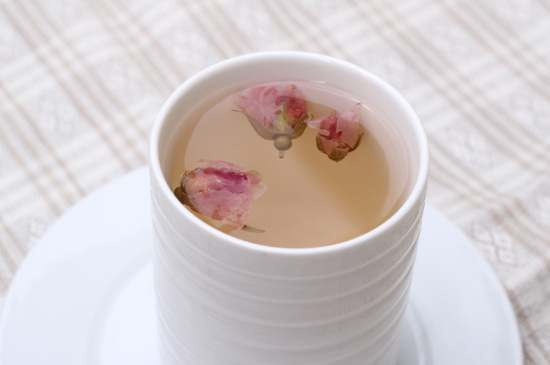 怎么判斷玫瑰花茶好不好，玫瑰花茶怎么樣鑒別