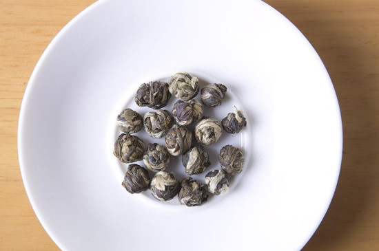 茉莉龍珠茶男人能喝嗎，男性夏季可以喝龍珠茶嗎