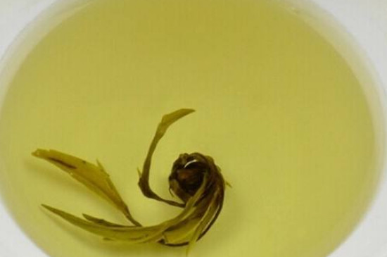 茉莉龍珠茶男人能喝嗎，男性夏季可以喝龍珠茶嗎