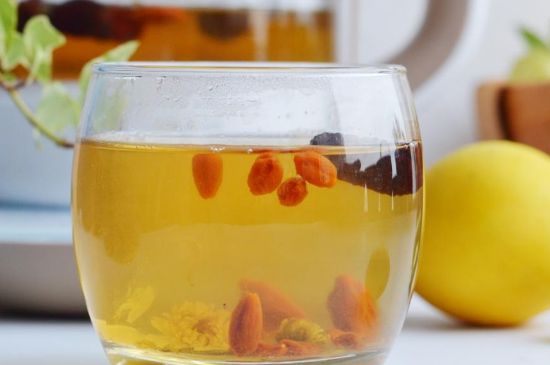 菊花茶的最佳搭配有哪幾樣，菊花茶和什么搭配喝效果好？