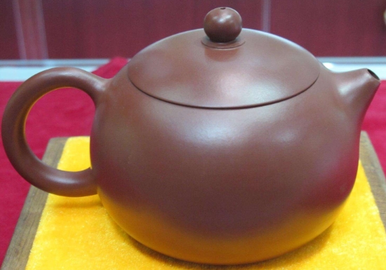 宜興紫砂壺四大經(jīng)典壺型叫什么，傳統(tǒng)紫砂四大名壺介紹