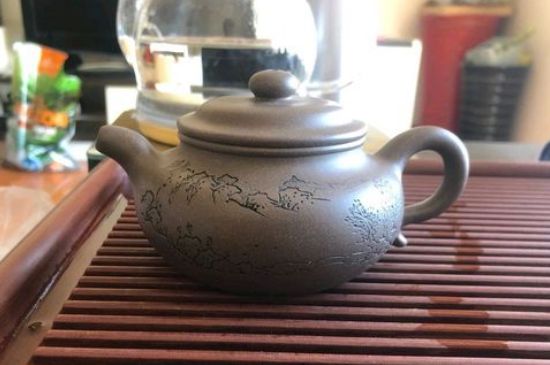 正宗紫砂壺多少錢(qián)一套，一套正宗宜興紫砂壺什么價(jià)格