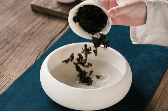 茶洗與茶盂區(qū)別圖片，怎樣使用茶盂和茶洗