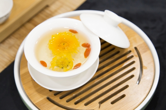 菊花茶天天喝行嗎，每天喝菊花泡茶喝好嗎？