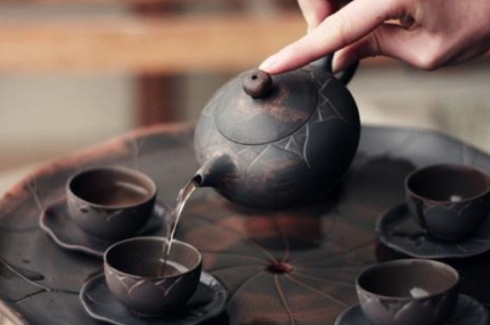 坭興陶主要泡什么茶，廣西坭興陶壺適合泡哪些茶？