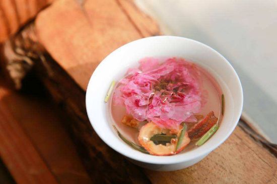 玫瑰花的最佳搭配，喝玫瑰花茶搭配什么喝好？