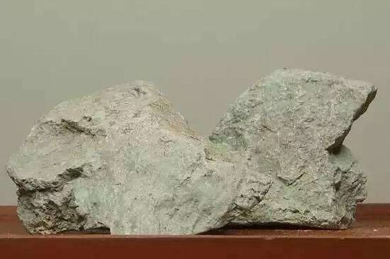 本山綠泥怎么分辨真假，真正的本山綠泥紫砂壺怎么鑒別？