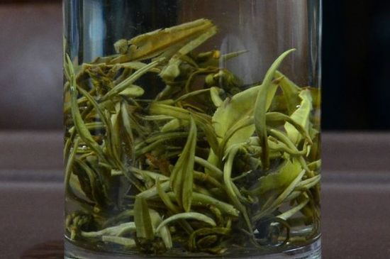 茉莉龍珠什么季節(jié)喝，夏天適合喝茉莉龍珠茶