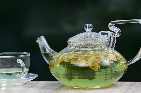 菊花茶天天喝行嗎，每天喝菊花泡茶喝好嗎？