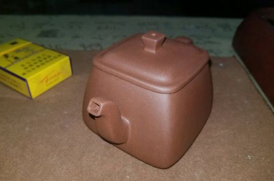 手工紫砂壺和模具壺有什么區(qū)別，快速鑒別手工壺模具壺