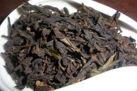 肉桂茶和大紅袍哪個貴，武夷山肉桂與大紅袍的價格比較