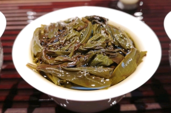 長期喝巖茶會上火嗎？巖茶這樣喝了容易上火！