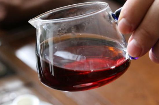 茯磚茶與普洱茶哪個好，茯茶和普洱茶口味區(qū)別