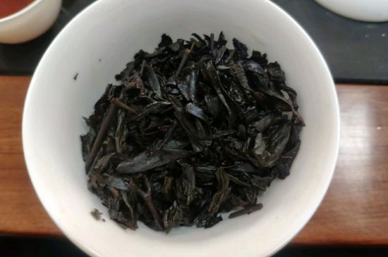 大紅袍煙熏味是好茶嗎，能不能喝對(duì)人體有壞處嗎