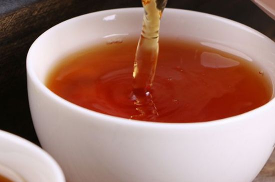 正山小種對(duì)胃好嗎，正山小種養(yǎng)胃還是傷胃