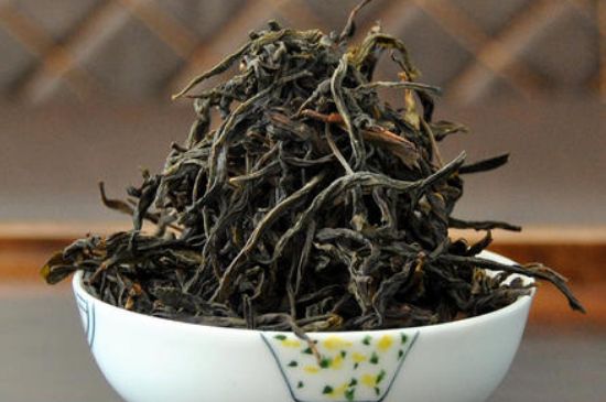 蜜蘭香和鴨屎香區(qū)別，鳳凰單樅鴨屎香vs蜜蘭香圖片對比