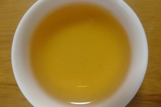 肉桂茶和大紅袍哪個貴，武夷山肉桂與大紅袍的價格比較