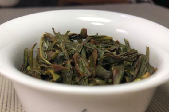 蜜蘭香和鴨屎香區(qū)別，鳳凰單樅鴨屎香vs蜜蘭香圖片對比