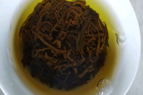 正山小種很細(xì)還很黑亮，正山小種越細(xì)越好嗎