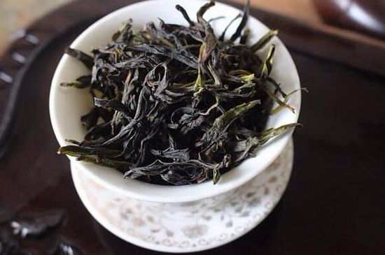 鴨屎香單叢雪片茶的特點(diǎn)，鳳凰雪片茶有什么特點(diǎn)？