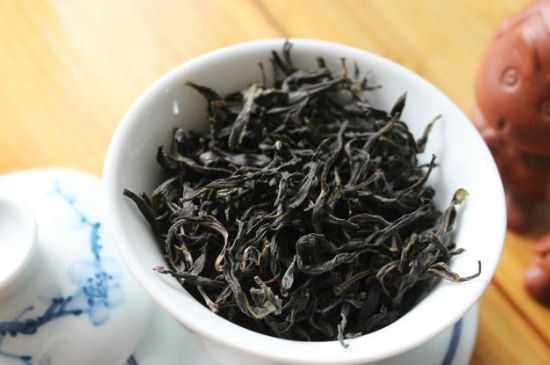 鋸朵仔跟鴨屎香哪個貴，鋸朵子和鴨屎香哪個好喝？